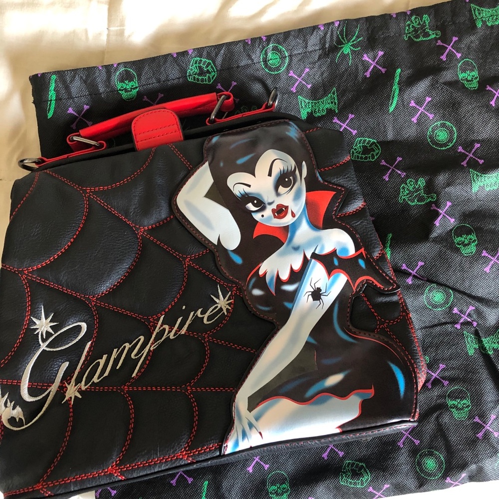 Kreepsville 666 Glampire Doctors Bag Black/Red